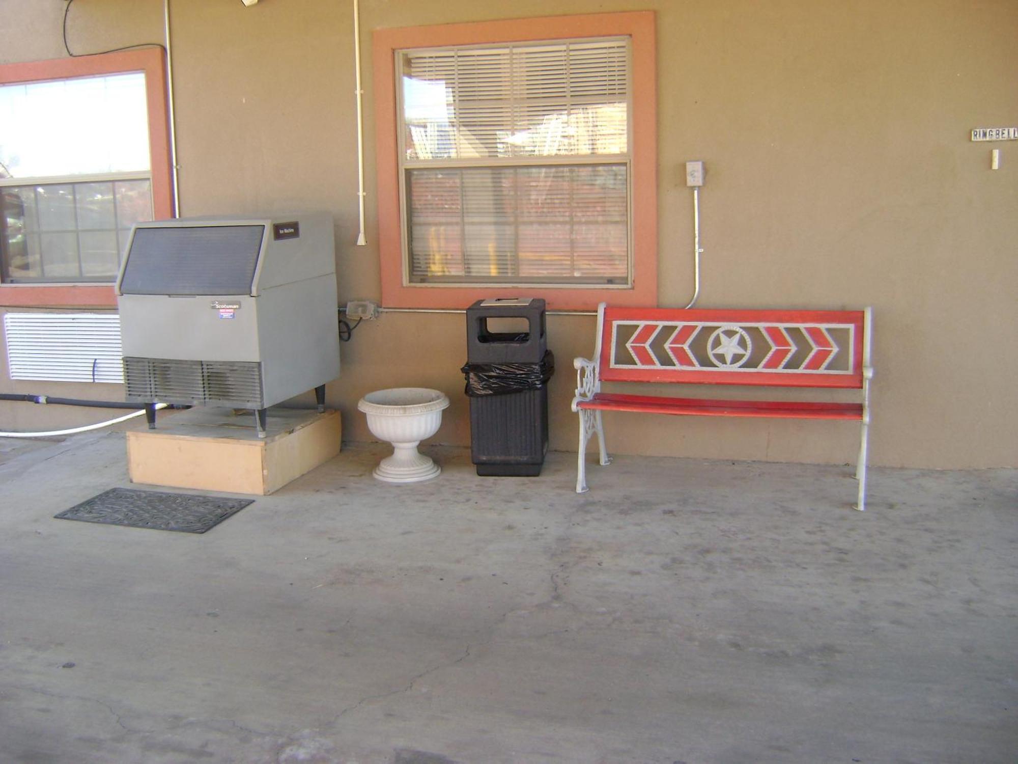 Camino Real Hotel Eagle Pass Bagian luar foto